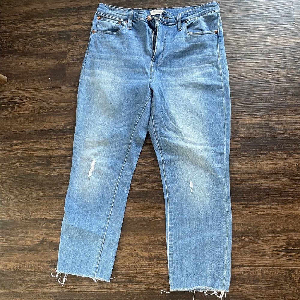 Distressed raw hem boyfriend jeans